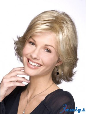 Wavy Blonde Trendy Chin Length Classic Wigs